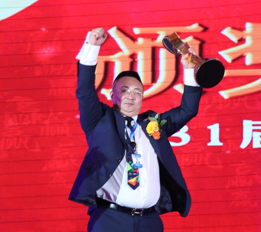 王者不是一时的成功，而是永远的强大！——